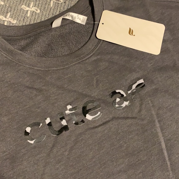 Fabletics Crop Sweatshirt and Powerhold Capris - Picture 4 of 7